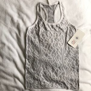 Lululemon 2015 SeaWheeze Swiftly Tech Tank
